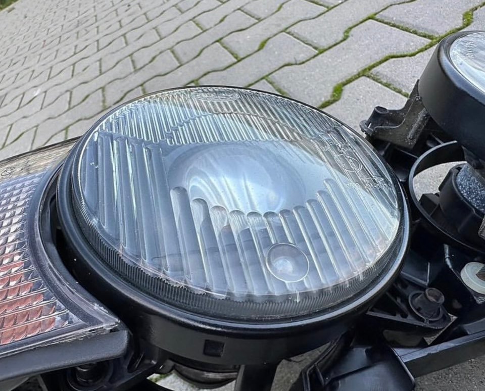 phares hella black bmw e34 phares hella black bmw e34