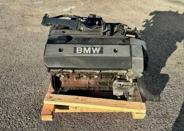 moteur bmw e34 525i – m50b25 2.5l 6 cylindres moteur bmw e34 525i – m50b25 2.5l 6 cylindres
