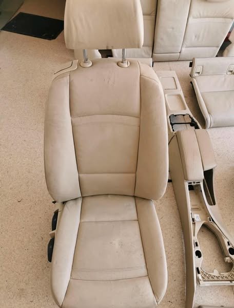 sièges avant et arrière complets sièges avant et arrière complets