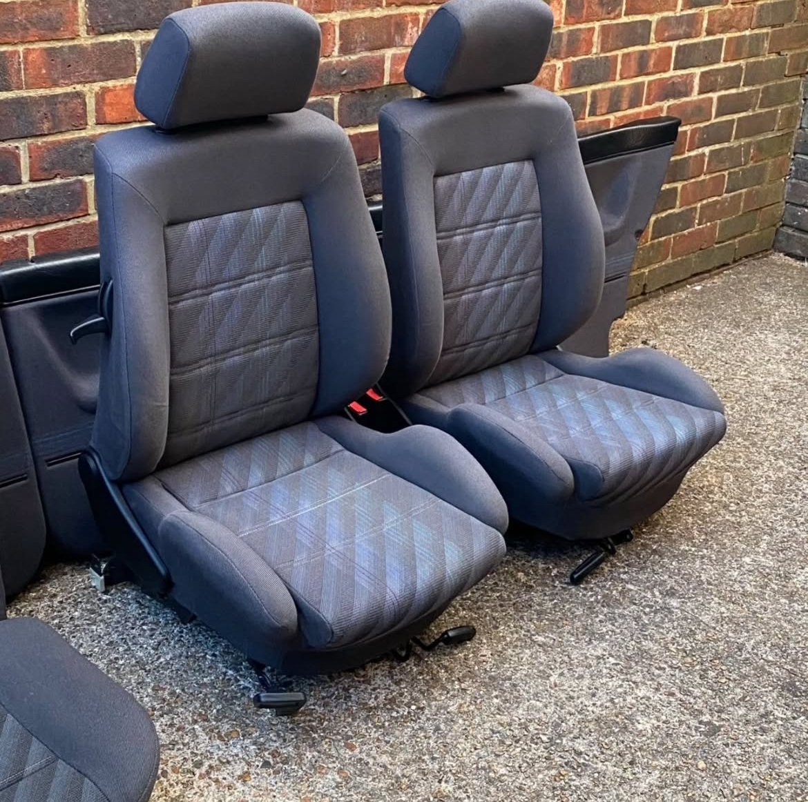 golf2 gti mk2, sièges et panneaux de porte uv/uv golf2 gti mk2, sièges et panneaux de porte uv/uv