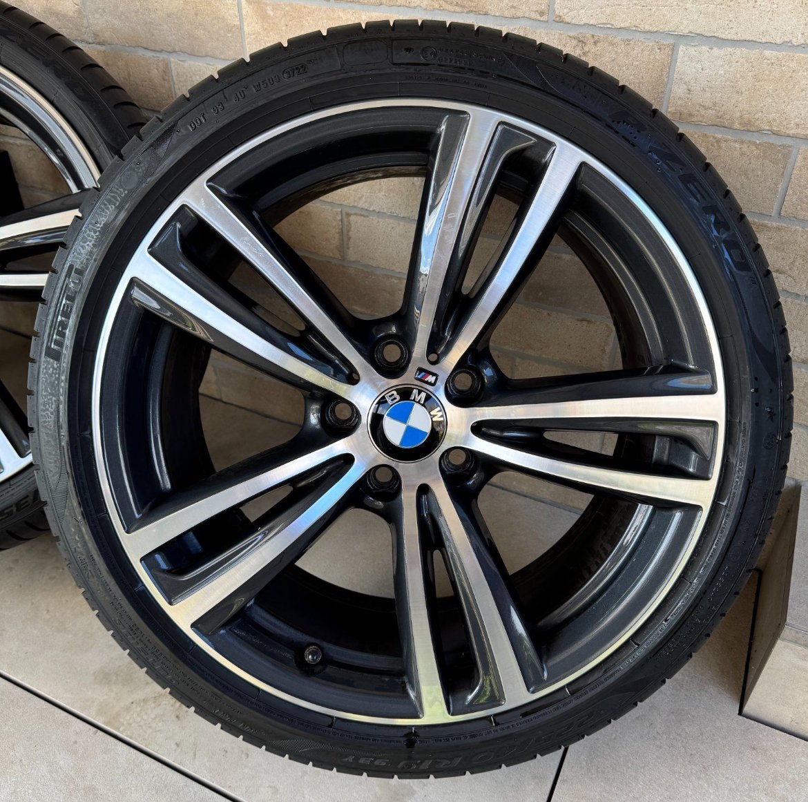 jeu de roues complet d'origine bmw m442 19" jeu de roues complet d'origine bmw m442 19"