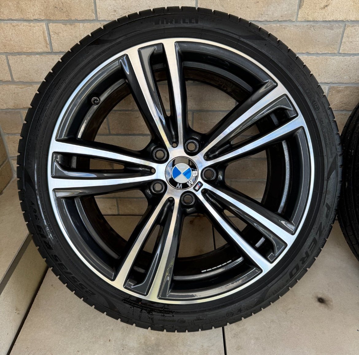 jeu de roues complet d'origine bmw m442 19" jeu de roues complet d'origine bmw m442 19"