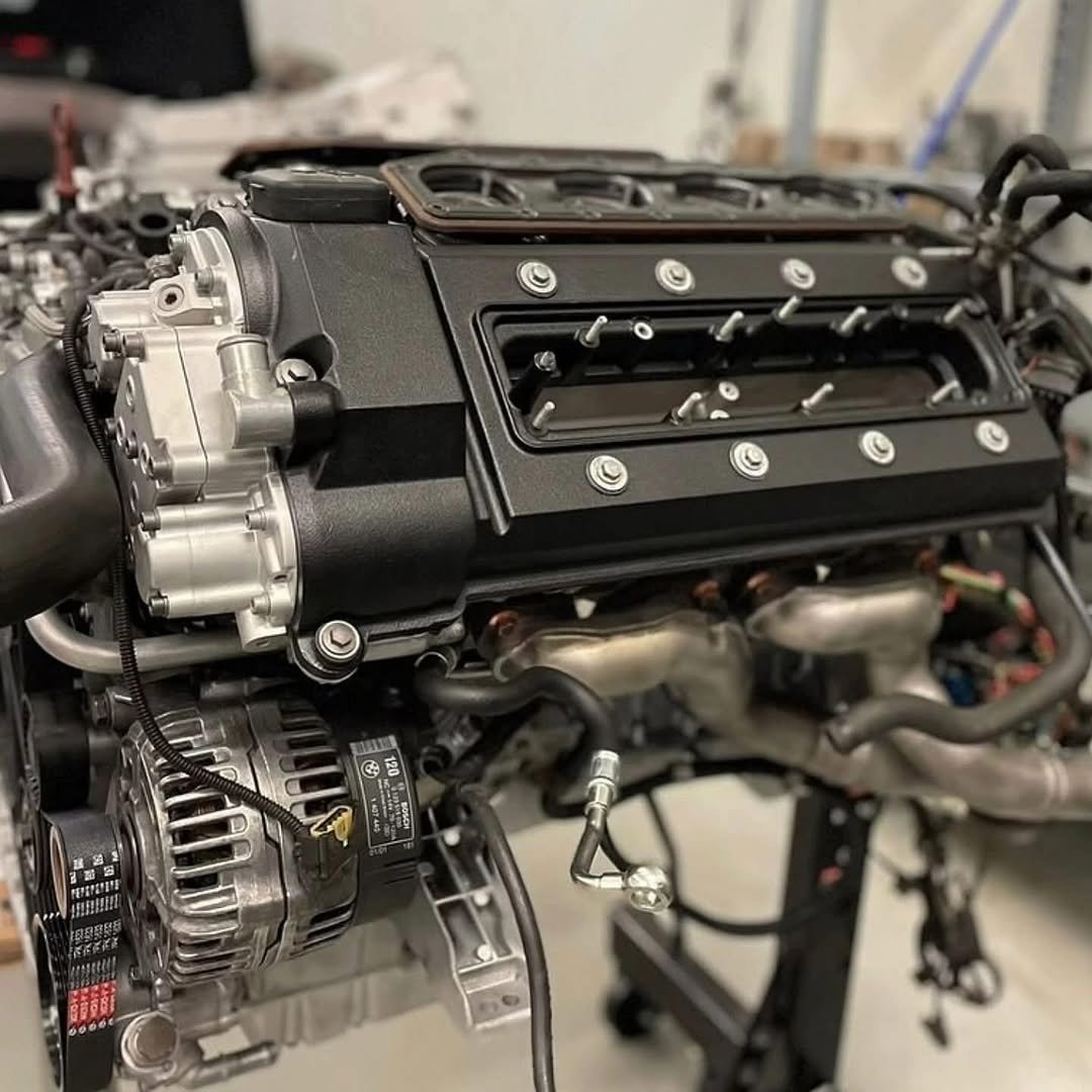 kit de remplacement neuf pour bmw e39 m5 (s62b50) kit de remplacement neuf pour bmw e39 m5 (s62b50)