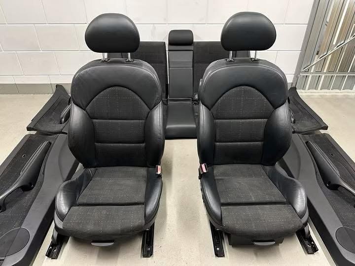 kit intérieur bmw e46 m3 coupé authentique et impeccable kit intérieur bmw e46 m3 coupé authentique et impeccable