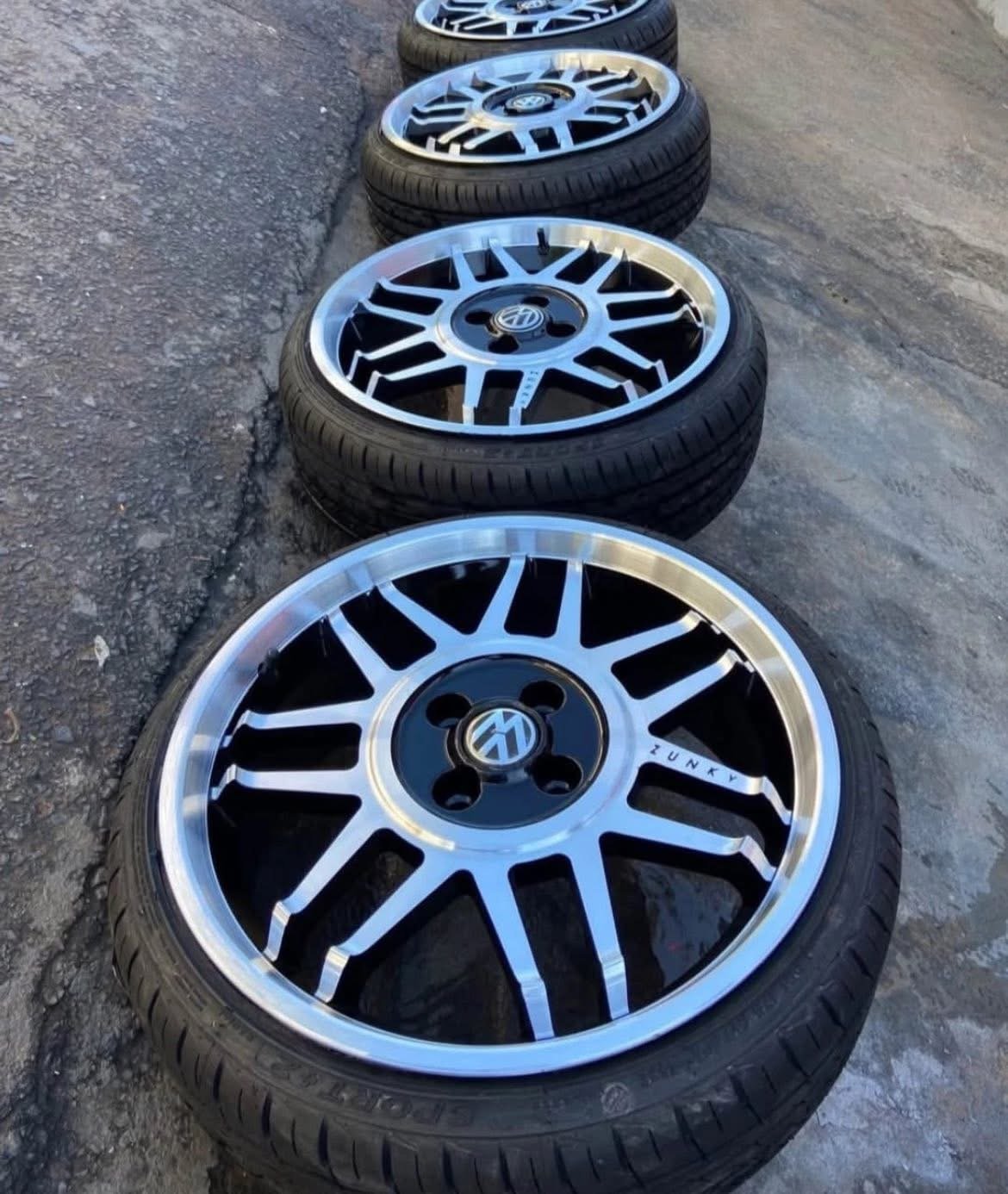 zunky snowflake 17” neuve – prêtes à monter zunky snowflake 17” neuve – prêtes à monter