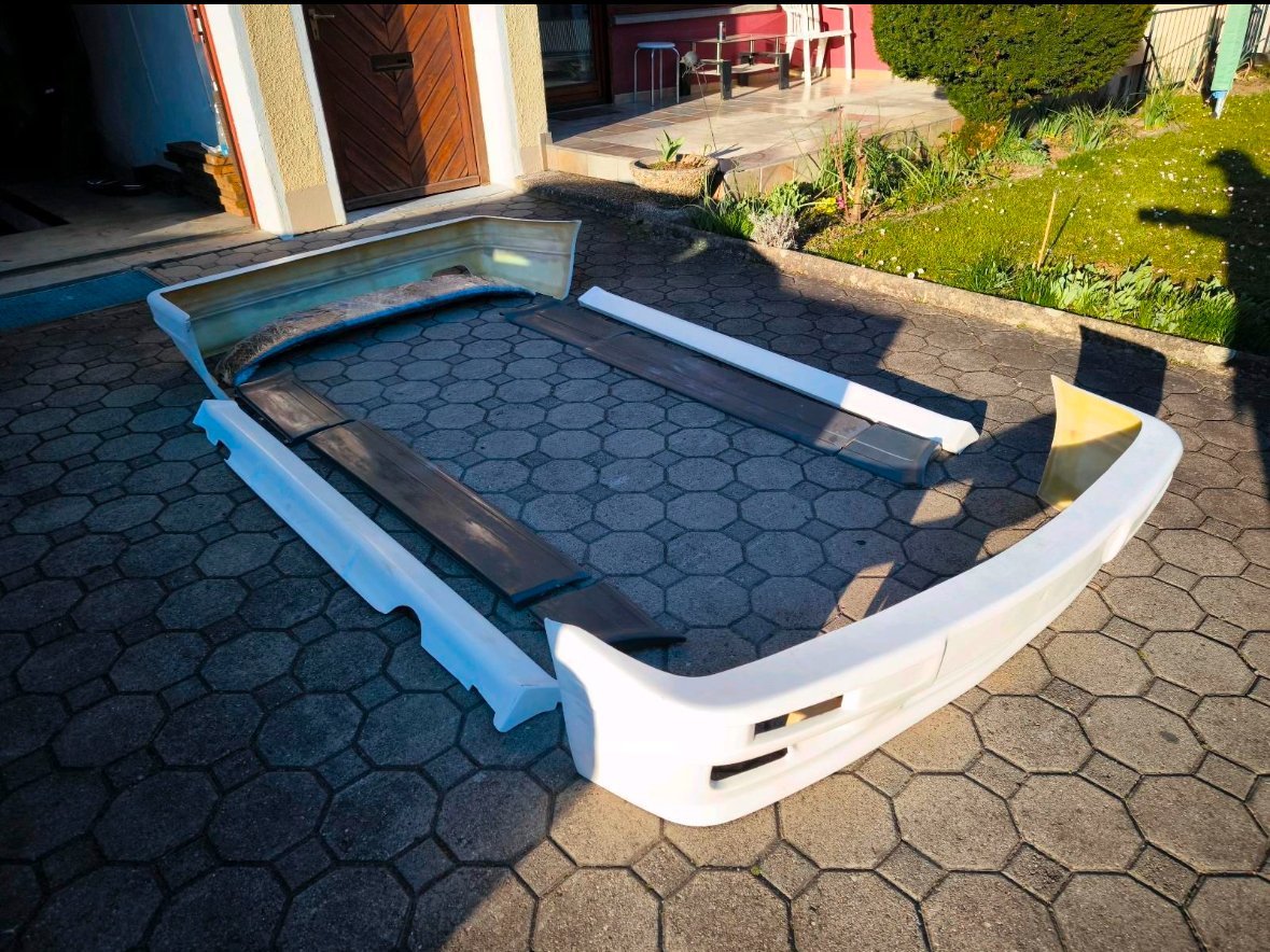 kit carrosserie complet bmw e30 mtech2 coupé kit carrosserie complet bmw e30 mtech2 coupé