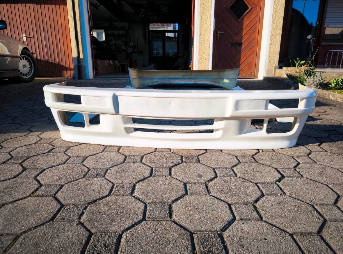 kit carrosserie complet bmw e30 mtech2 coupé kit carrosserie complet bmw e30 mtech2 coupé