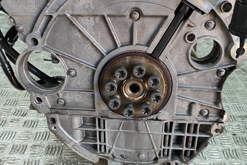 moteur bmw 740 ,6 cylindres moteur bmw 740 ,6 cylindres